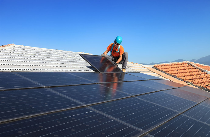 Panele fotowoltaiczne i instalacje solarne – dofinansowania