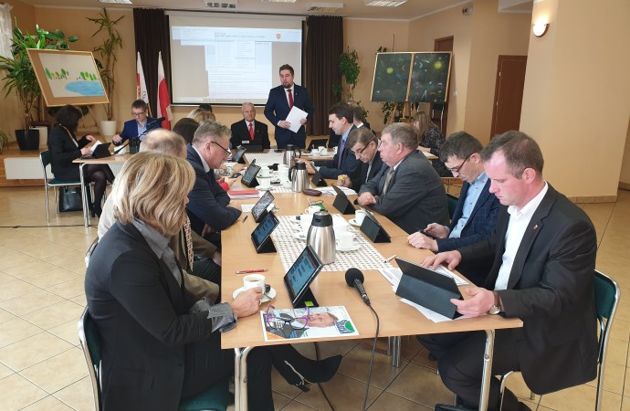 Relacja z&nbsp;XV sesji Rady Gminy Powidz