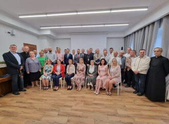 Otwarcie zrewitalizowanego powidzkiego rynku oraz Centrum Edukacyjno-Rehabilitacyjnego Caritas Archidiecezji Gnieźnieńskiej